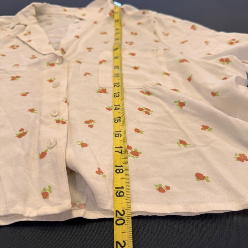 Abound Strawberry Floral Print Blouse Ecovero Viscose Cream Farmers Market Sz M - Picture 8 of 10
